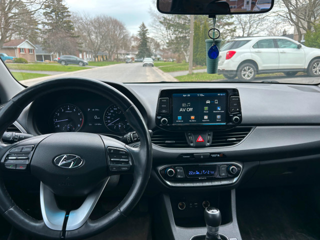 2018 Hyundai Elantra GT GLS Hatchback in Cars & Trucks in Ottawa - Image 2