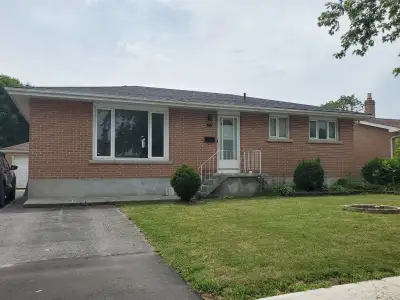 3 Bedroom 1 Bathroom Apartment