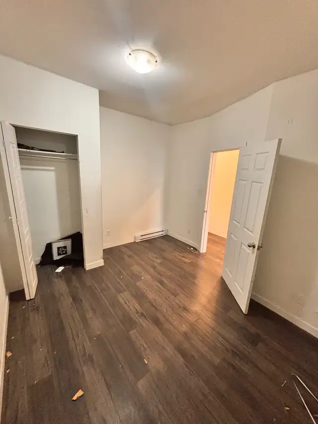 Appartement à louer in Room Rentals & Roommates in City of Montréal - Image 4