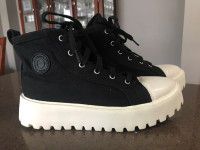 Women’s French Connection Angel platform sneakers - size 8