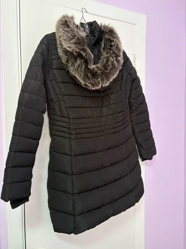 YMI women’s long winter coat manteau hiver femmes (noir) in Women's - Tops & Outerwear in City of Montréal - Image 3