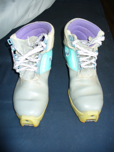 BOTTES DE SKI DE FOND POUR FEMME SALOMON grandeur 8.5, View more