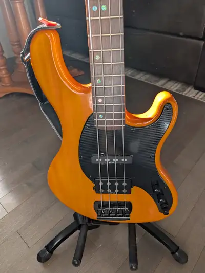 Cort Custom Bass, View more