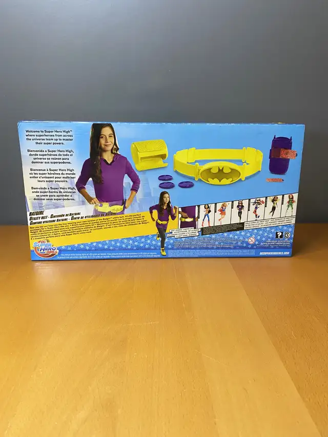 DC Super Hero Girls Batgirl Utility Belt - NEW in Toys & Games in Calgary - Image 4