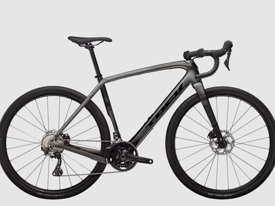 Je vends mon Trek Checkpoint SL 5 2023, couleur gris, un gravel carbone polyvalent, rapide et ultra...