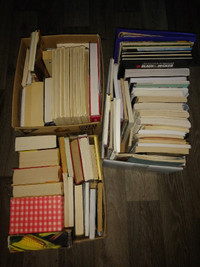 livres, grande variété de sujet,  +200, neuf usager ou antique