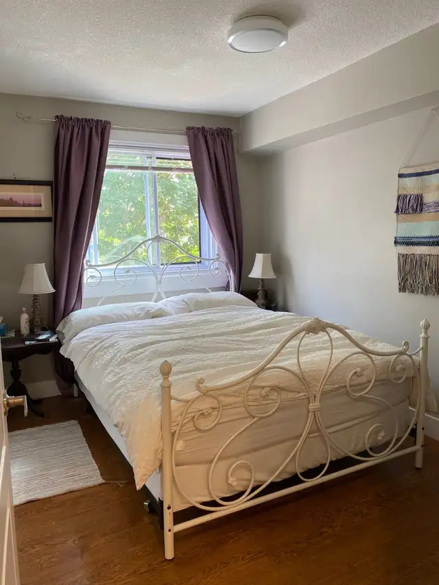 TWO BEDROOM APARTMENT ON MERIVALE ROAD - CENTRAL LOCATION