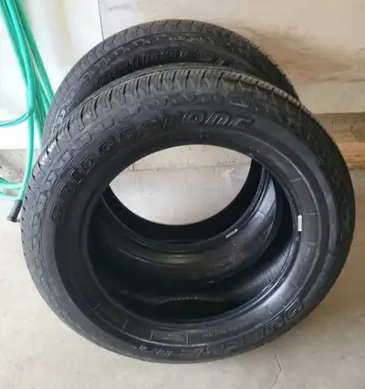 2 Bridgestone Dueler H/T 685 All Season Tires for Sale. **265/60/R20** Great Condition. (9/32") 80%...