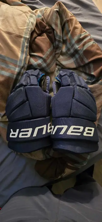 Bauer Men's Ice Hockey Gloves - 15", View more