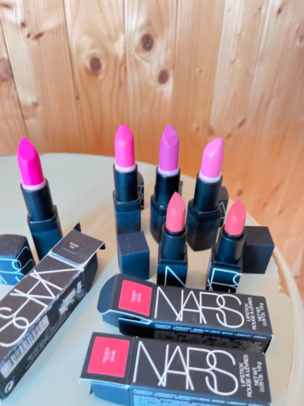 NARS - Lot de 21 rouges à lèvres Nars - Cosmétiques - Maquillage dans Autre  à Lanaudière - Image 3