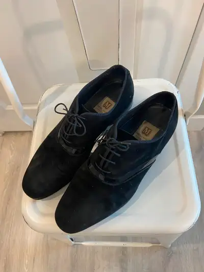 Estate sale $100 each authentic Sizes of shoes in pictures Pick up far sw Edmonton Cash only please
