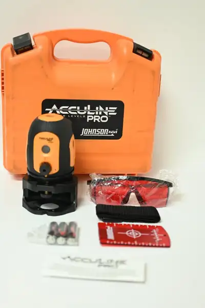 Laser Level Johnson Acculine Pro 40-6680 Self-leveling Five Beam in working and good condition. Plea...