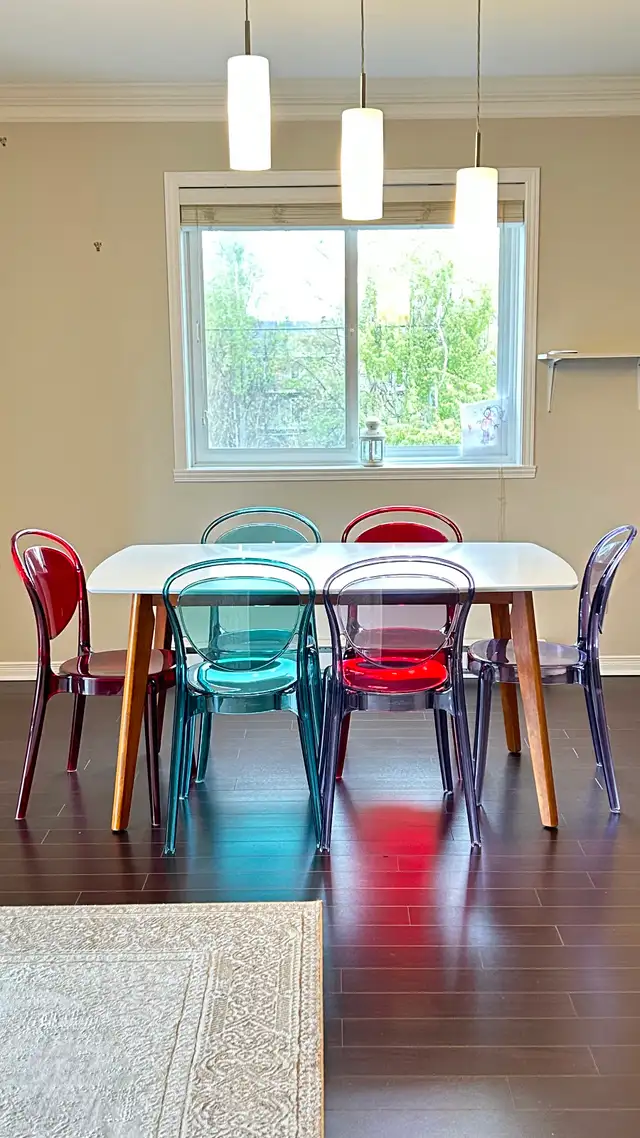 Mint condition dining set in Dining Tables & Sets in Laval / North Shore - Image 4