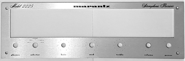 MARANTZ- model receiver 2225 faceplate  w/o center bezel dans Chaînes stéréo  à Saguenay