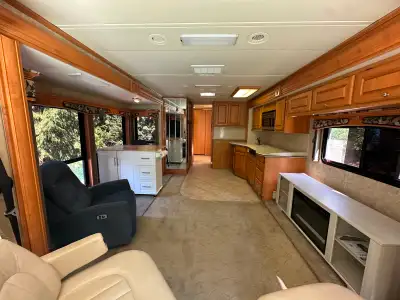 The large bay windows in this coach make for a bright living area and perfect for those picturesque...