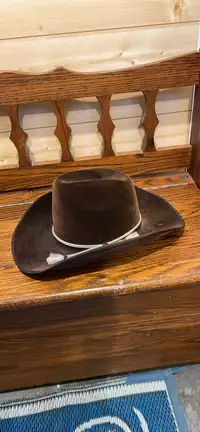 Brown felt mens cowboy hat size xl Kodiak mens lined boots  