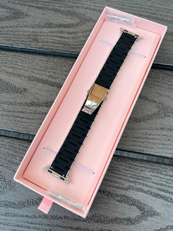 MICHELE Apple Watch Band - Matte Black Silicone /Stainless Steel in Jewellery & Watches in Ottawa - Image 4