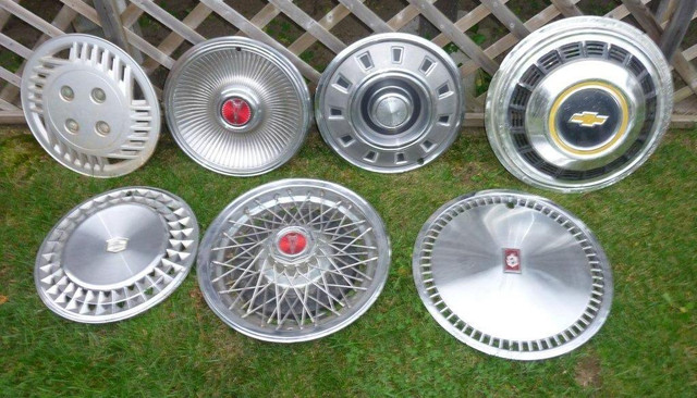 Hub Cap Assortment in Tires & Rims in Thunder Bay - Image 2