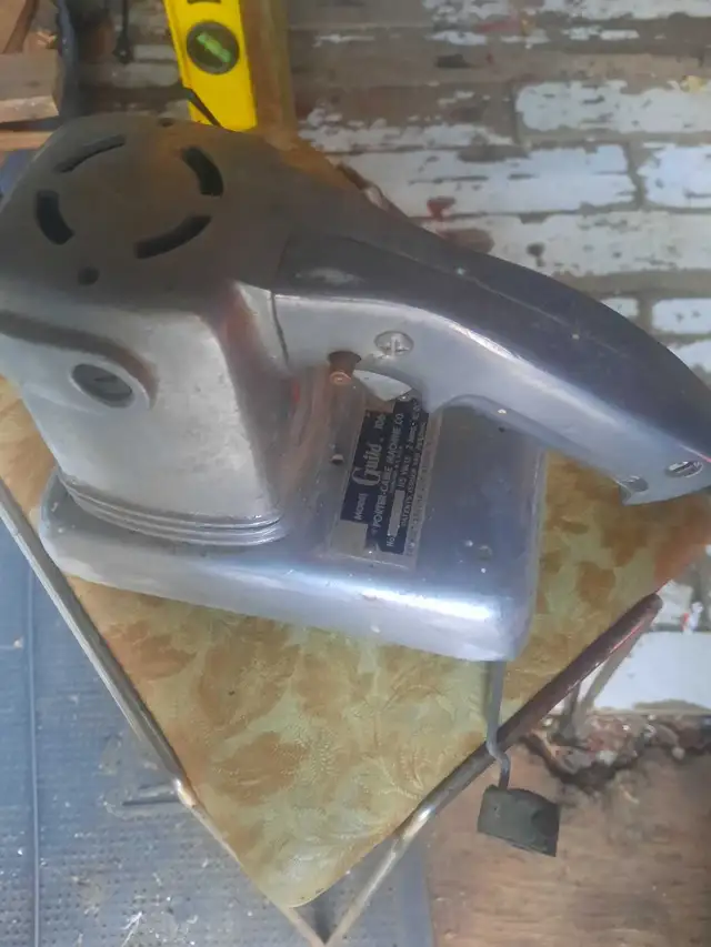 Rare Handy Dandy Guild106 sheet Sander for the utmost smooth fin in Power Tools in Saskatoon - Image 2