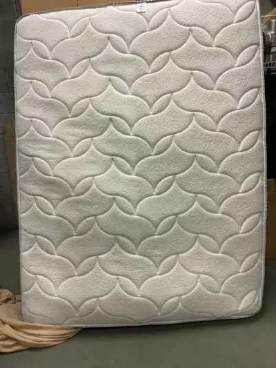 Matelas Queen, View more