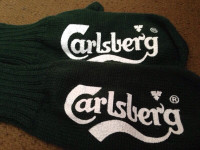 Carlsberg beer mittens