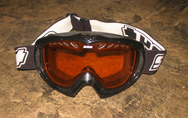 Spy Ski Goggles in Ski in Belleville