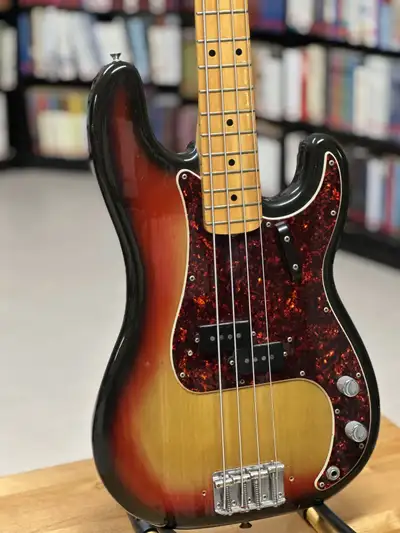 Fender Precision Bass 1973, View more