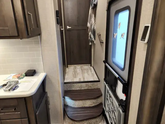 2021 Grand Design Refection 303RLS Fifth Wheel Trailer in Travel Trailers & Campers in Vernon - Image 8