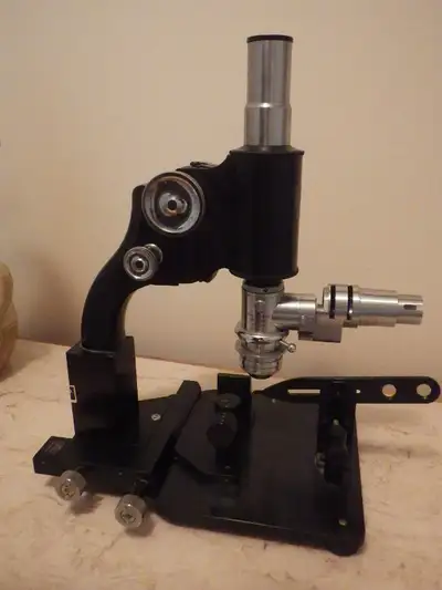 Microscope Base Made by Spencer Buffalo USA # 172120 Base slider made by Carl Zeiss Germany Ernst Le...