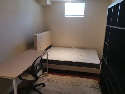 Private furnished room in spacious house Scarborough