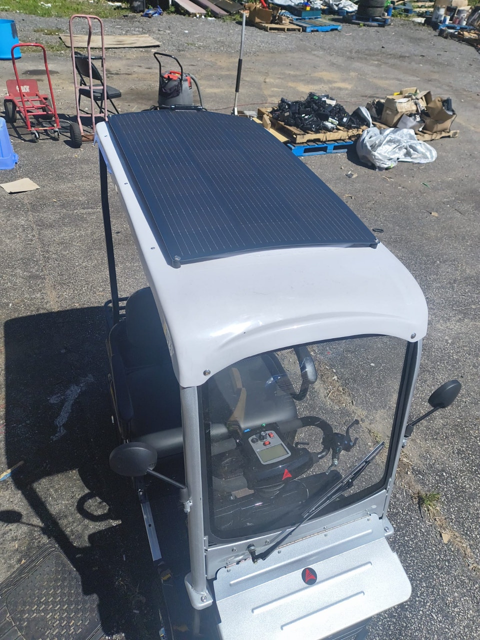 Solar Loadrider Mobility Scooter – Demo Unit – $3,799 + HST