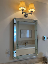 BEAUTIFUL 24” x 36” MIRROR 