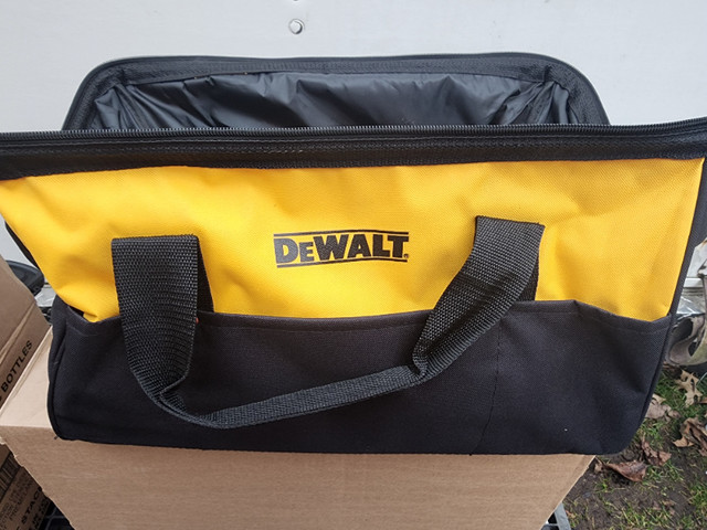 DeWalt Tool Bag 20" Brand New in Other in Windsor Region - Image 3