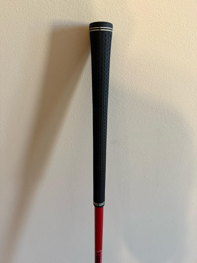 Cobra 4/5 hybrid KBS PGI 75g graphite regular shaft in Golf in Edmonton - Image 4