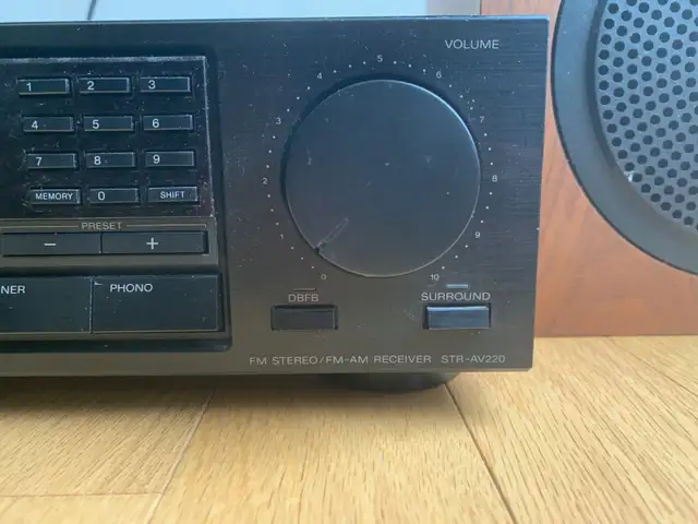 Sony STR-AV220 Stereo Receiver Tuner w/ Realistic Minimus 5 in Stereo Systems & Home Theatre in Markham / York Region - Image 6