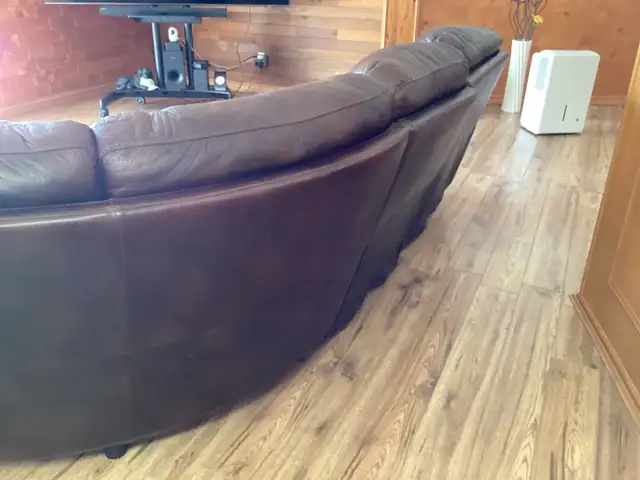 Leather Sectional     6 Pieces in Couches & Futons in Winnipeg - Image 8