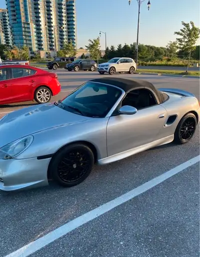 2001 Porsche Boxter Convertible in great shape 2.7L with Tiptronic Synthetic oil change Zero issues...