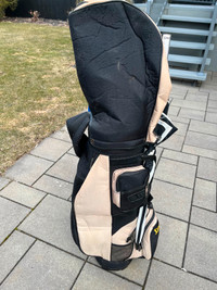 Baton de golf set complet avec sac et accessoires. Golf club set