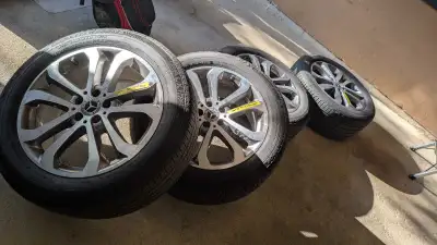 4 OEM Mercedes GLE 400 19inch wheels with Continental Cross Contact LX sport all season tires, 255/5...