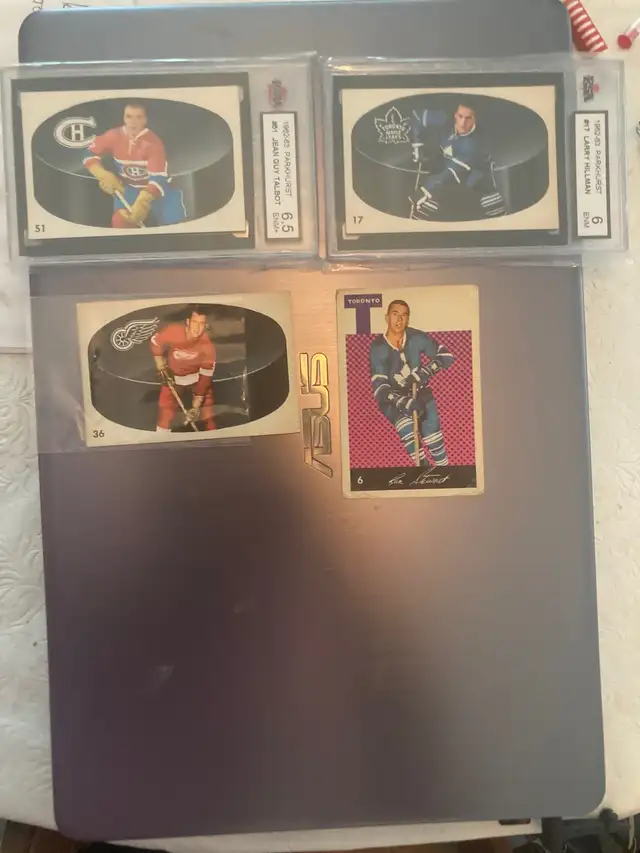 1962-63 Hockey Cards 2 graded cards in Arts & Collectibles in City of Toronto - Image 2