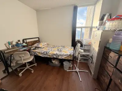 1 spot available in a furnised female shared room. Rent: 500 includes utilities 1333 South Park Stre...