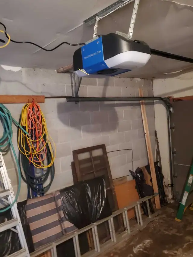 Garage Door Repairs Ottawa in Garage Door in Ottawa - Image 6