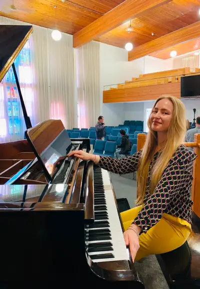 $7 Piano Lesson for Total Beginners – No Risk, No Pressure, View more