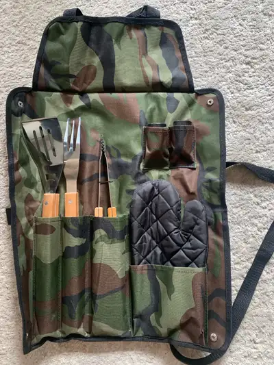 BBQ apron with tools, View more