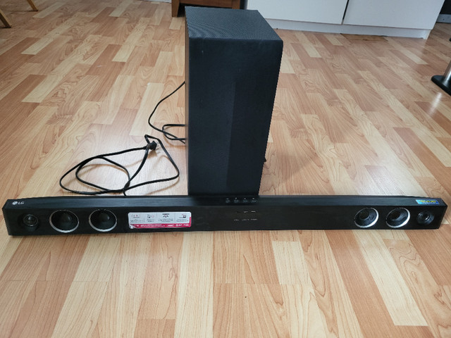LG Soundbar with sub woofer in Stereo Systems & Home Theatre in Dartmouth