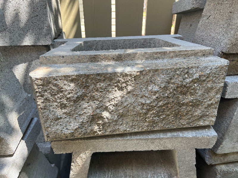 Expocrete AB Classic Retaining Wall Blocks 18x 12x8 Outdoor Décor