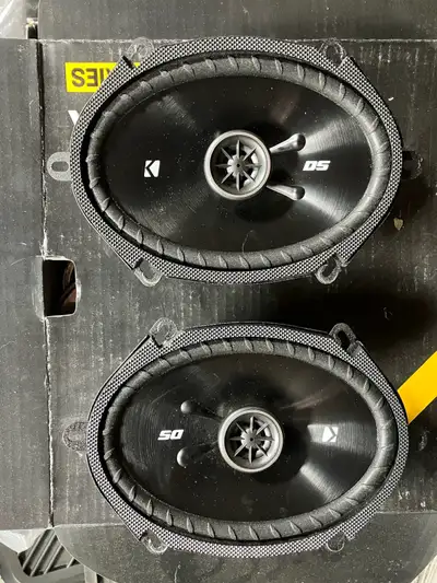 Speakers Hertz 6.5 / Rockford Fosgate 6x8 / Kicker 6x8 Speakers Hertz 6.5 DCX165.3 120 watt peak Roc...