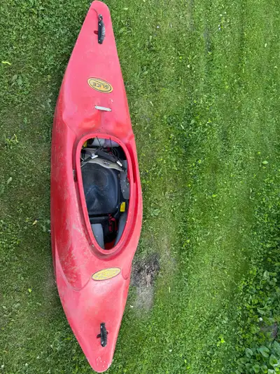 I'm selling a used Riot Slice kayak, perfect for river running and playboating. It's in good conditi...