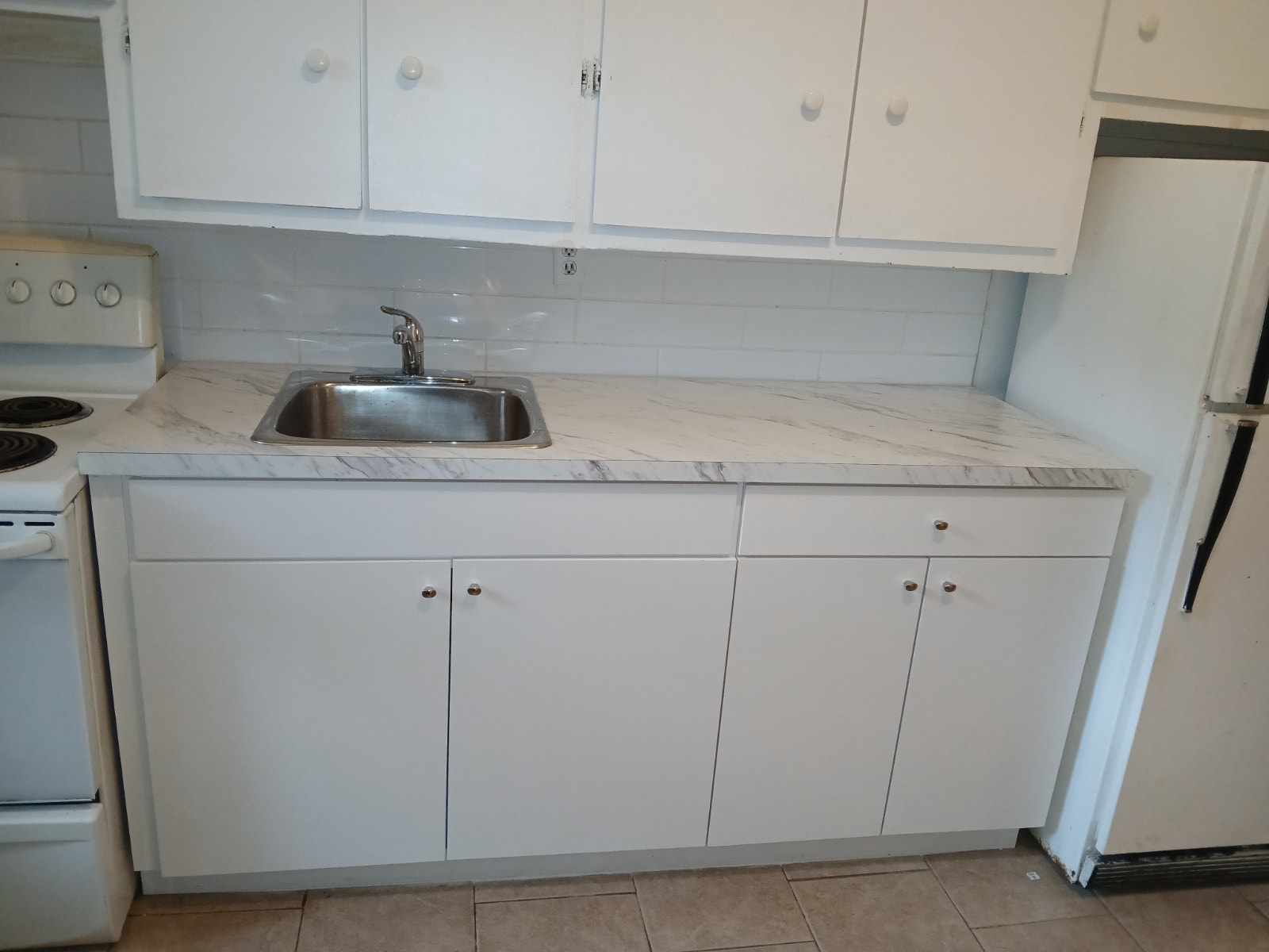Beautiful and Bright 2-Bedroom Ground-Floor Apartment for Rent – — photo 2
