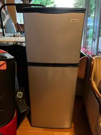 Refrigerator small